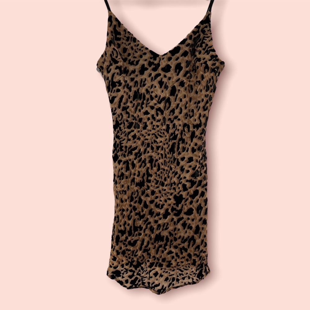 Forever 21 Cheetah Print Dress Size M